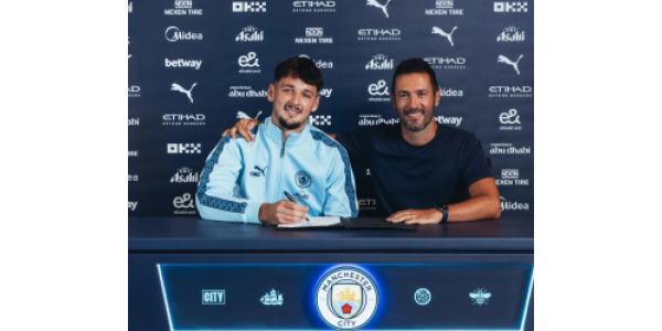 Manchester City podepsal zpět brankáře akademie Jamese Trafforda