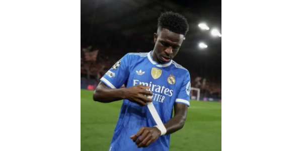 Prodloužení smlouvy Viniciuse Juniora stále pozastaveno