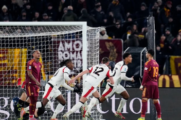 Skóre otevřel Koni De Winter.AC Milán 1-1 Řím