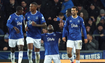 Zápas byl odložen, Liverpool dostává cennou příležitost se přizpůsobit